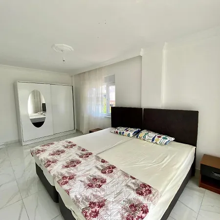 Luxery With 3 Bedrooms بيليك